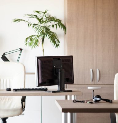 empty-office-in-the-morning-when-nobody-is-at-work-P5S4MWT