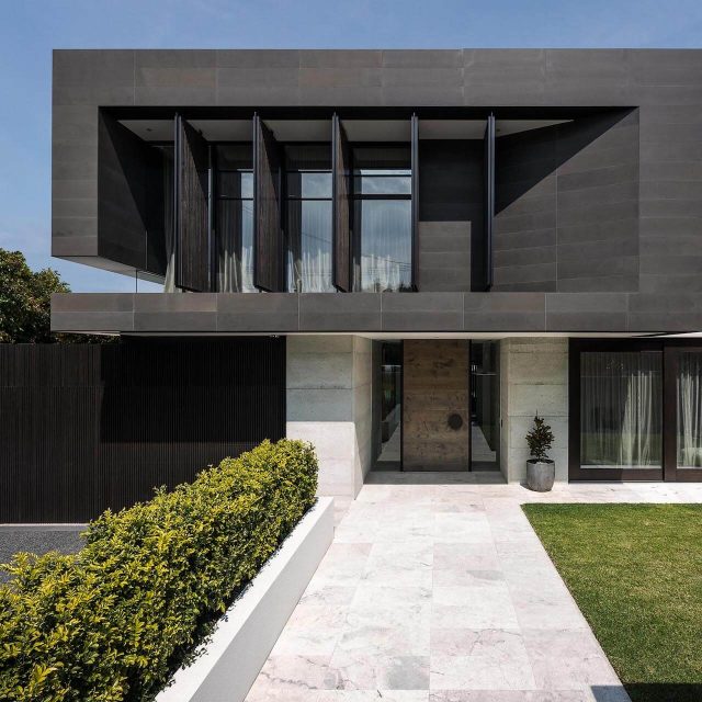 modern-house-exterior-2021-08-27-19-27-31-utc (1)